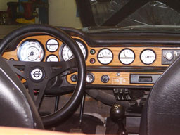 Volvo 1800
                      Smiths gauge faces. Dave's Volvo Page.