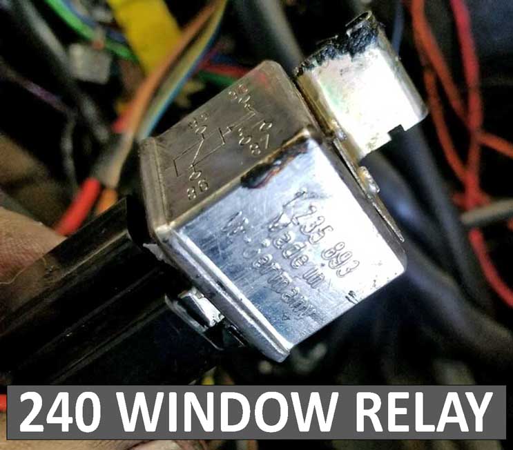1235893 Volvo Power Window Relay