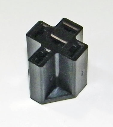 Standard 5-pole relay plug socket